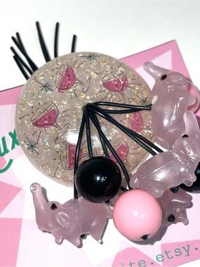 Luxulite Pink Elephants On Parade Fakelite Retro Brooch and Earrings Set
